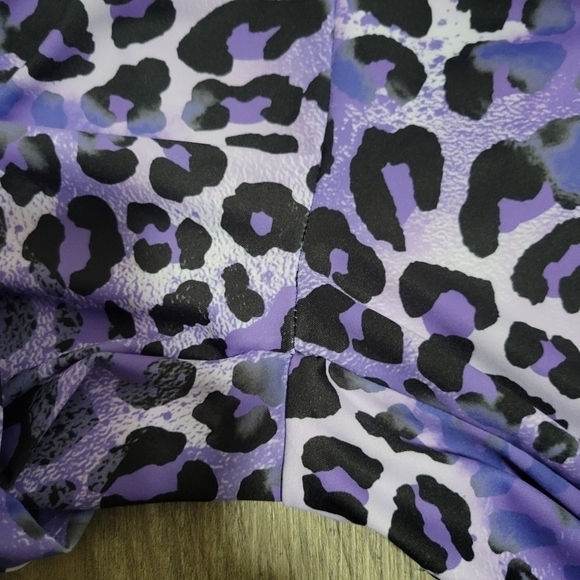 Shein leopard leggings size 4 - Picture 5 of 7